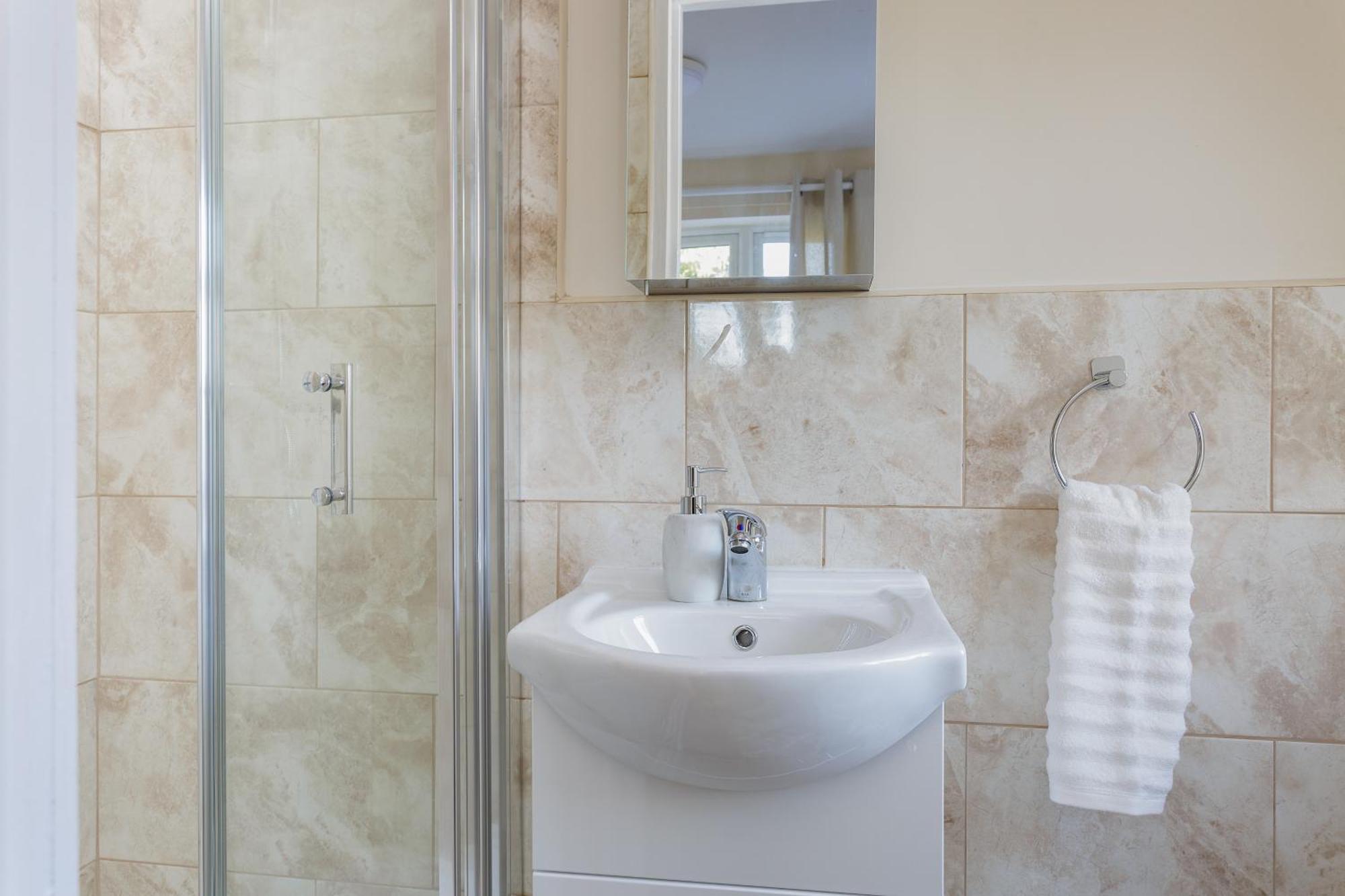 Luxury Burgess Apartments Close To Soton General Hospital 南安普敦 客房 照片